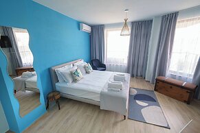 DOLPHIN BAY BOUTIQUE COMPLEX Sozopol