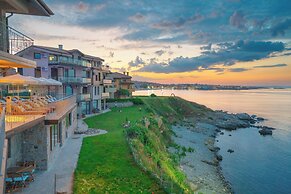 DOLPHIN BAY BOUTIQUE COMPLEX Sozopol