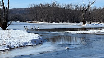 Somerset River Retreat