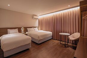 Cloudin Hotel Mokpo Peace Square branch