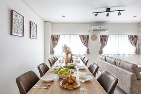 Precious House Nipponbashi