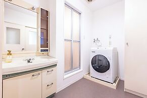 Precious House Nipponbashi