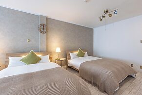 Precious House Nipponbashi