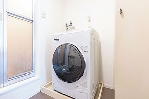 Precious House Nipponbashi