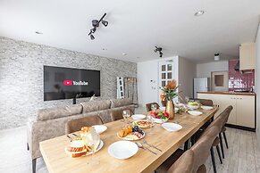 Precious House Nipponbashi