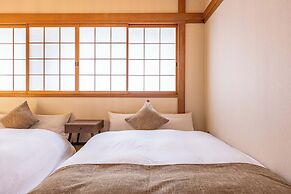 Precious House Nipponbashi