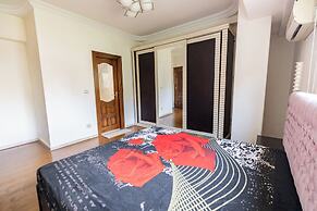 Hibiscus Haven Suite