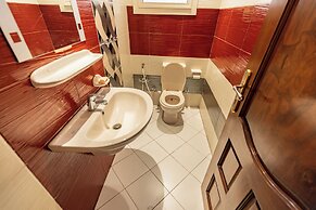 Hibiscus Haven Suite