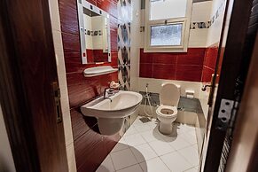 Hibiscus Haven Suite