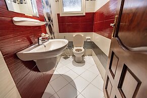 Hibiscus Haven Suite