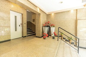 Hibiscus Haven Suite