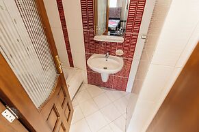 Hibiscus Haven Suite