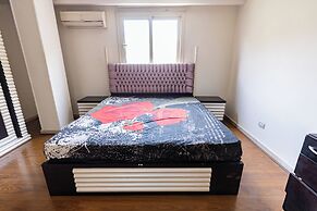 Hibiscus Haven Suite