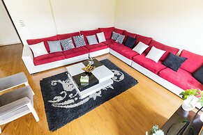 Hibiscus Haven Suite