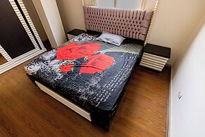 Hibiscus Haven Suite