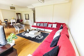 Hibiscus Haven Suite