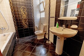 Hibiscus Haven Suite