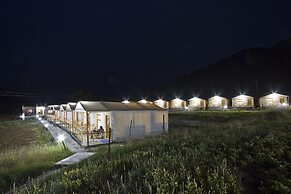 Pangong Retreat Camp