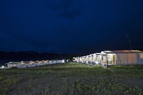 Pangong Retreat Camp