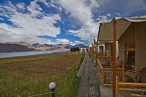 Pangong Retreat Camp