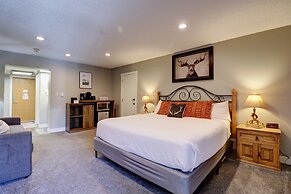 Cm321h Copper Mtn Inn Hotel Room by RedAwning