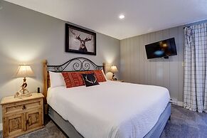 Cm321h Copper Mtn Inn Hotel Room by RedAwning