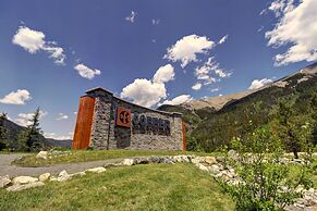 Cm321h Copper Mtn Inn Hotel Room by RedAwning