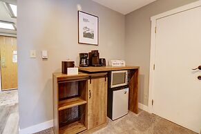 Cm321h Copper Mtn Inn Hotel Room by RedAwning