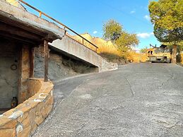 Cuevas El Atochal Orígenes