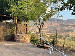 Cuevas El Atochal Orígenes