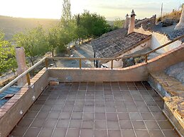 Cuevas El Atochal Orígenes