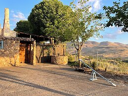 Cuevas El Atochal Orígenes