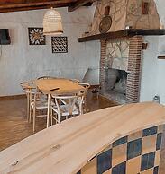 Cuevas El Atochal Orígenes