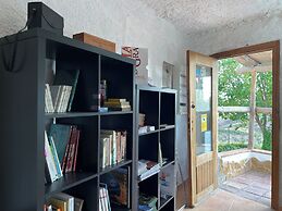 Cuevas El Atochal Orígenes