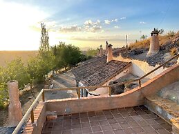 Cuevas El Atochal Orígenes