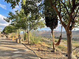 Cuevas El Atochal Orígenes