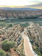 Cuevas El Atochal Orígenes