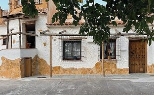 Cuevas El Atochal Orígenes