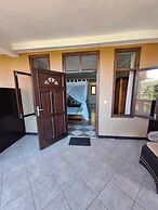 Andasibe Cyperus Hotel