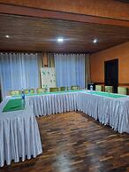 Andasibe Cyperus Hotel