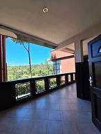 Andasibe Cyperus Hotel