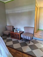 Andasibe Cyperus Hotel