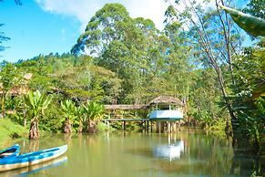 Andasibe Cyperus Hotel