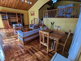 Andasibe Cyperus Hotel