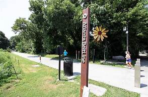 4 Minutes to Downtown by the Atlanta Beltline Trail in the Cabbagetown