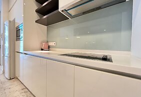 The Platinum Suites KLCC by Veedu Hauz