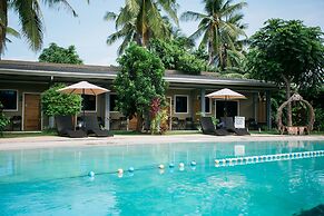 Hidden Lagoon Resort