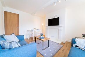 Stylish Spacious 1 bed Apartment - Downtown