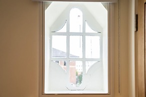 Stylish Spacious 1 bed Apartment - Downtown