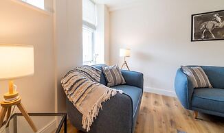 Stylish Spacious 1 bed Apartment - Downtown